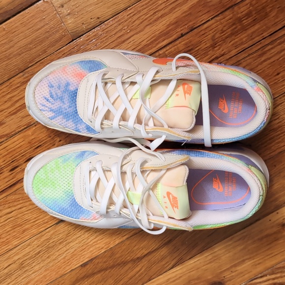 Nike Air Max White and Orange Sneakers - Picture 3 of 5